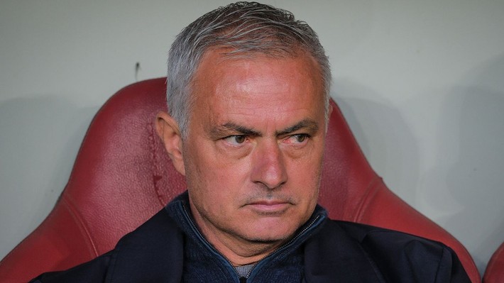 Mourinho yüzüne bile bakmamıştı şimdi kalmasını istiyor! Özel görüşmede kararını iletti - Resim: 4