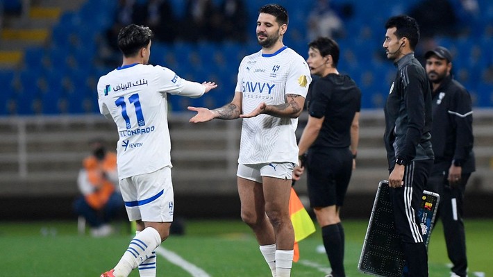 F.Bahçe'den G.Saray'a cevap: Sane'yi alırsan o yıldızı transfer ederim - Resim: 4