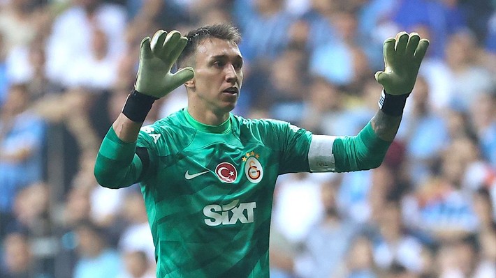 Galatasaray'dan ayrılan Fernando Muslera görüştüğü takımı açıkladı: Bir araya geleceğiz - Resim: 2