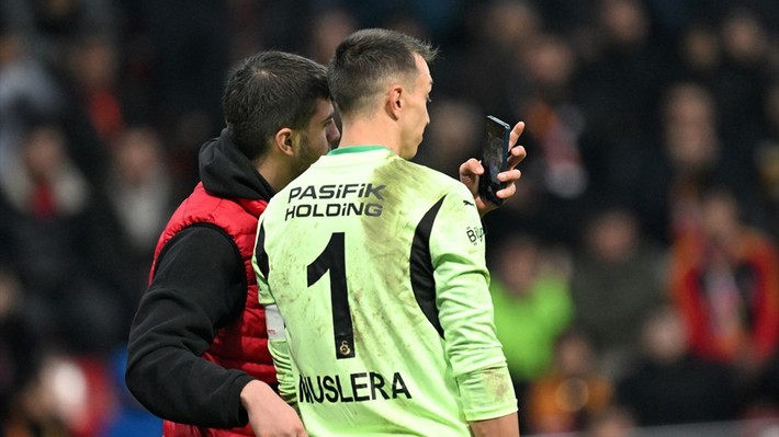 Galatasaray'dan ayrılan Fernando Muslera görüştüğü takımı açıkladı: Bir araya geleceğiz - Resim: 5