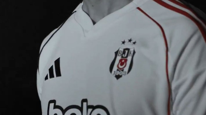 Beşiktaş yeni sezonda giyeceği formaları tanıttı! - Resim: 1