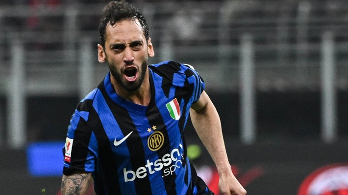 Galatasaray, Hakan Çalhanoğlu için görüşmelere başladı! İşte Inter'in istediği bonservis bedeli - Resim: 6