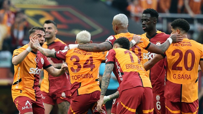 Okan Buruk'un planlarını altüst eden ayrılık! Fatih Terim'in yanına gidiyor - Resim: 2