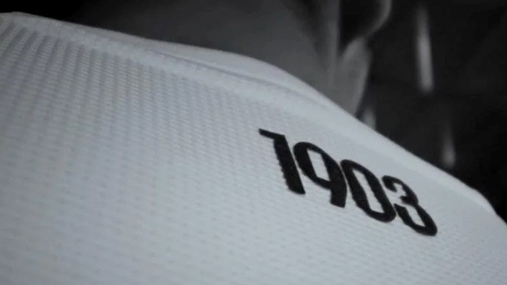 Beşiktaş yeni sezonda giyeceği formaları tanıttı! - Resim: 7
