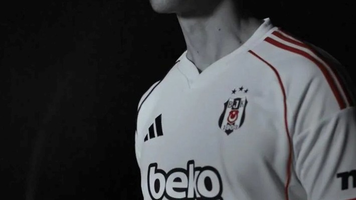Beşiktaş yeni sezonda giyeceği formaları tanıttı! - Resim: 9