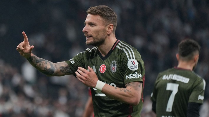 Serdal Adalı'yı yeni transfer kadar sevindiren ayrılık! İki kulüp birden görüşmelere başladı - Resim: 6