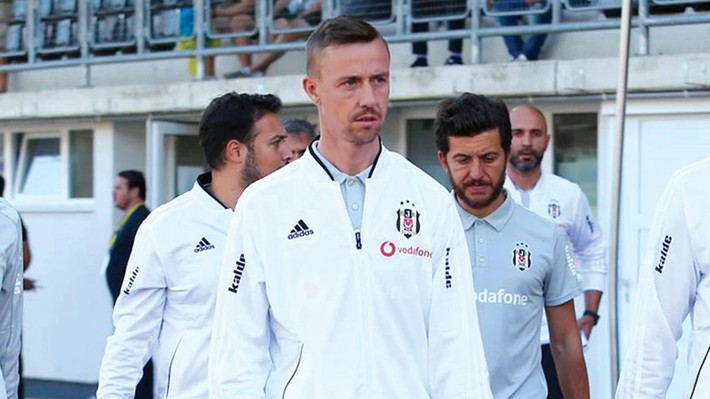 Buruk'un yeni Muslera'sı belli oldu! Guti transferine engel olamadı - Resim: 9