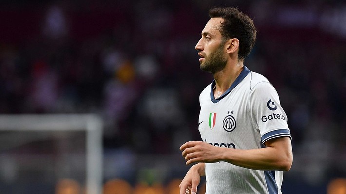 Galatasaray resmi görüşmelere başladı! İşte Hakan Çalhanoğlu için teklif edilen rakam - Resim: 7
