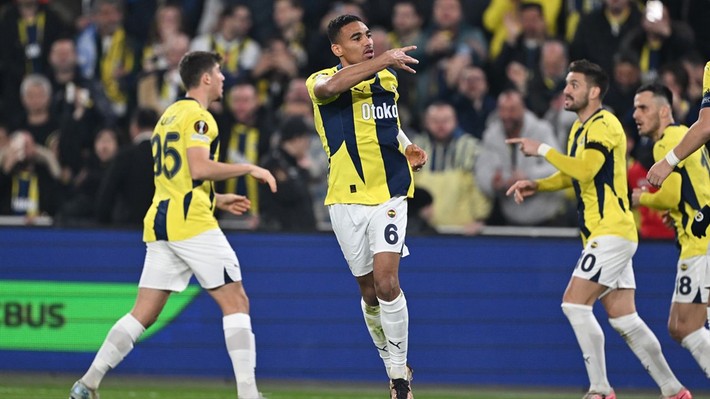 Dzeko Tadic gitti sıra o isimlere geldi! Fenerbahçe'de 3 ayrılık daha gerçekleşiyor - Resim: 7