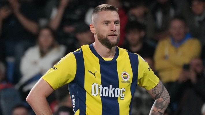 Mourinho, Ali Koç'a transferde isim verdi: Bir an önce alın! Kampta görmek istiyorum - Resim: 2