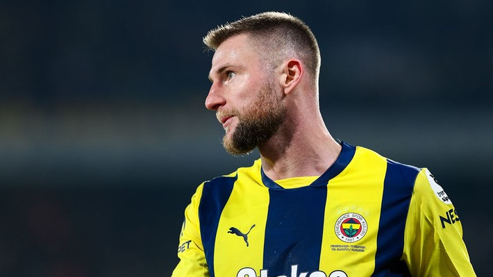 Mourinho, Ali Koç'a transferde isim verdi: Bir an önce alın! Kampta görmek istiyorum - Resim: 6