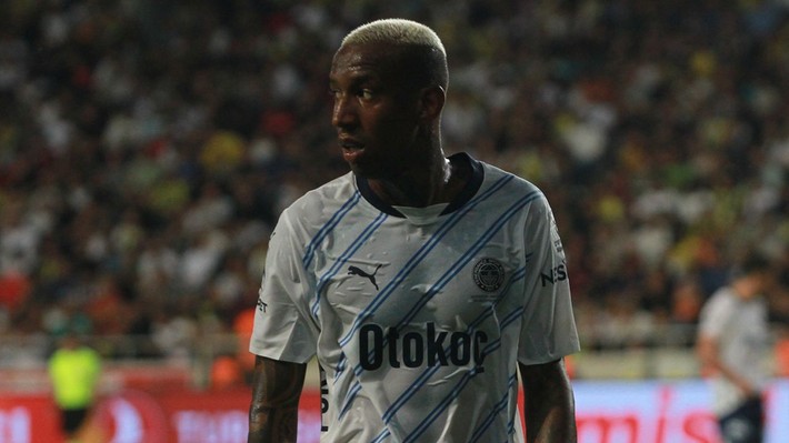 Fenerbahçe'de Talisca ve Mimovic depremi! Ayrılmak istediğini yönetime iletti... - Resim: 2