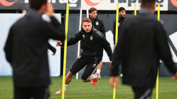 Adalı'nın sır gibi sakladığı yıldız golcü ortaya çıktı! Immobile'nin yerini alacak - Resim: 6