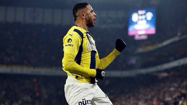 Mourinho önce kalmasını istedi şimdi 'gönderilsin' raporu verdi! Fenerbahçe'ye rekor gelir - Resim: 4