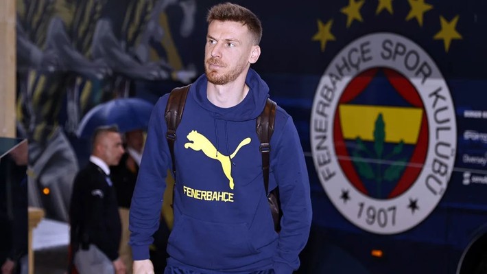Fenerbahçe'de fatura ağır oldu! Ali Koç ve Jose Mourinho bir oldu sekiz yıldızı kovdu - Resim: 5