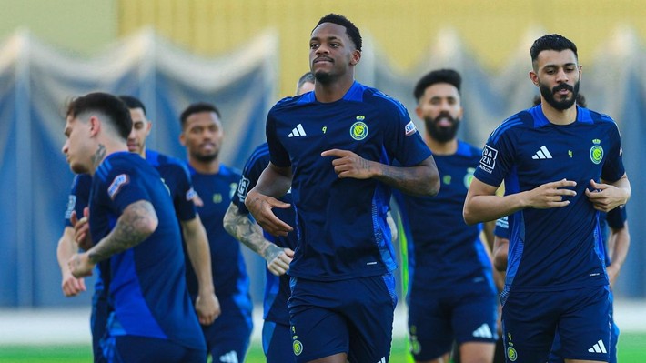Jhon Duran'ın yıllık ücreti belli oldu! İşte Fenerbahçe'nin kasasından çıkacak rakam - Resim: 2