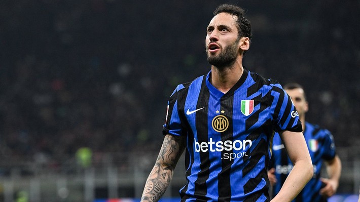 Hakan Çalhanoğlu'na şok tepki! "Sen ilk tercih bile değilsin, defol" - Resim: 10