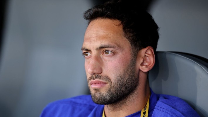 Galatasaray'dan Hakan Çalhanoğlu'na büyük destek! "Camia seni bekliyor" - Resim: 6