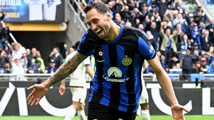 Hakan Çalhanoğlu Galatasaray taraftarını heyecanlandırdı: Yeni Hagi olacak - Resim: 2