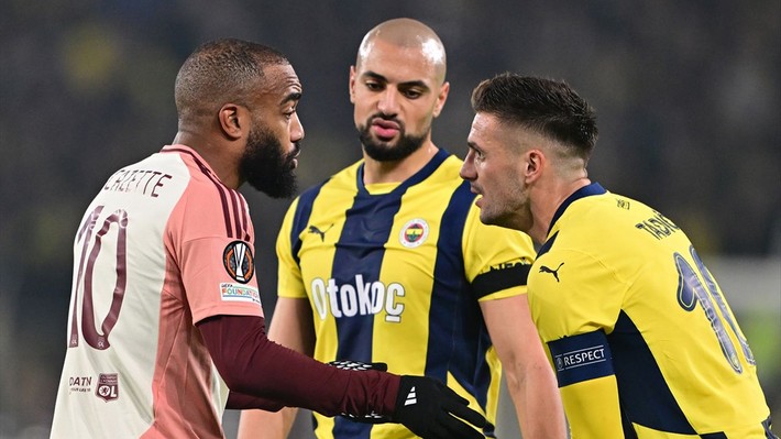 İtalyan devi Mourinho'nun yıldızına kancayı taktı! Eski hocası transferde ısrarcı - Resim: 3