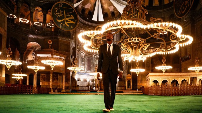 Beşiktaş Roma'dan aldığı Tammy Abraham'a Ayasofya Camii'ni gezdirdi - Resim: 4