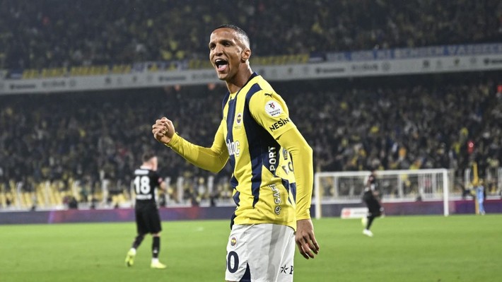 Ali Koç transferi için peşinden koştuğu yıldıza kapıyı gösterdi! 5 talip çıktı - Resim: 5