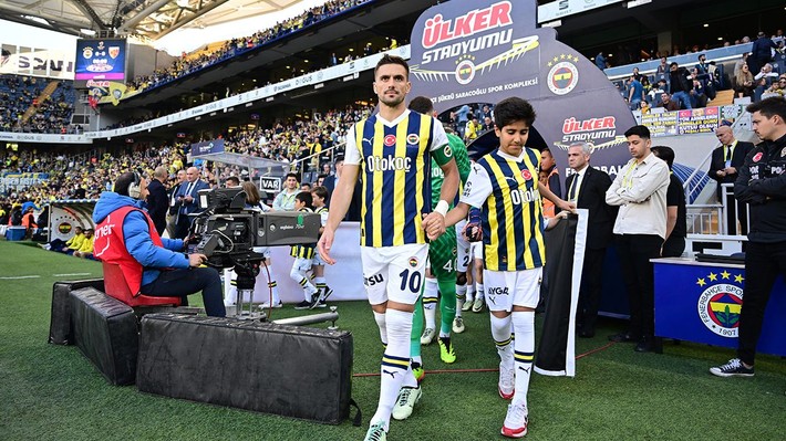 Fenerbahçe'de gelenler ve gidenler! İşte takımdan ayrılan futbolcular ve tüm transferler (2025-2026) - Resim: 8