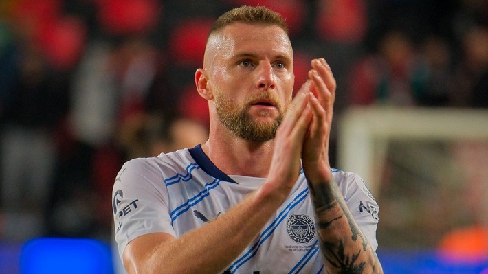 Ali Koç iki dünya yıldızını aynı uçakla İstanbul'a getiriyor! Fenerbahçe transferde mutlu sona ulaştı - Resim: 7