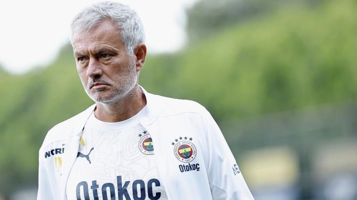 Jose Mourinho çılgına döndü! Yaptığı hareketle olay oldu - Resim: 1