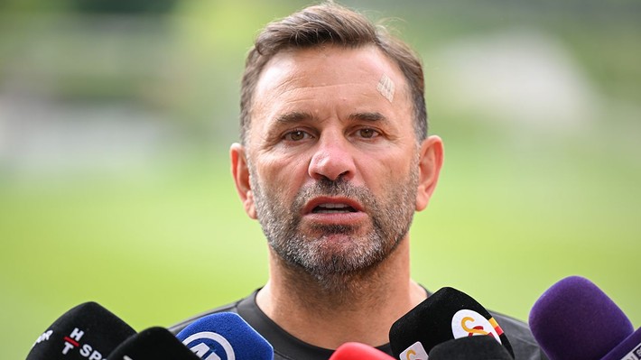Okan Buruk kaleci transferi için ilk kez isim verdi: Önce kulübüyle anlaşmamız lazım! - Resim: 9