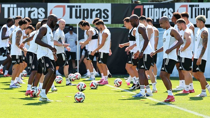 Solskjaer 10 futbolcuya acımadı ve 'gönderin' raporu verdi! Yeni transferle tartışma yaşayınca anında bileti kesildi - Resim: 4