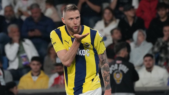 Ali Koç 15 milyon euroya transferi bitirdi! Yıllık ücreti bile belli oldu - Resim: 2