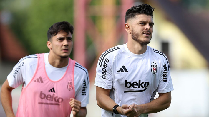 Taraftarlar ile bağı tamamen koptu! Milot Rashica ayrılmak istiyor - Resim: 4