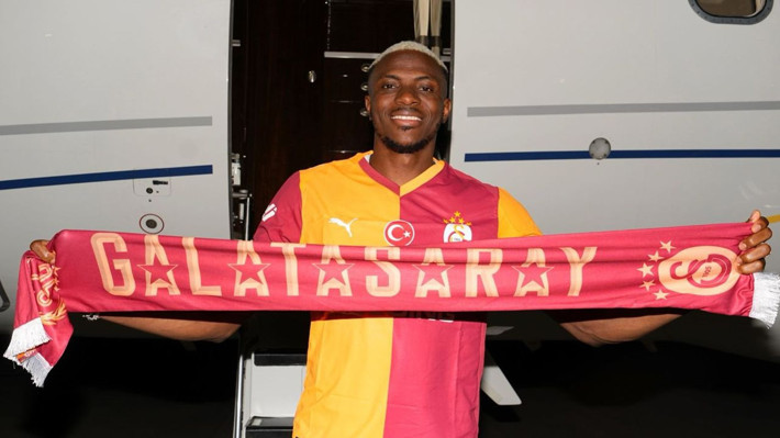 Osimhen'in İstanbul'a gelişi Avrupa'yı salladı: Yazın transferini binlerce insan kutladı! - Resim: 4