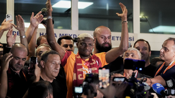 Dursun Özbek Osimhen'in maaşını çıkaracak! 20 milyon euroluk gelir kapıda - Resim: 3