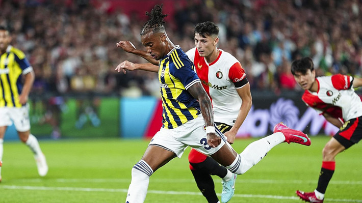 Hollanda'da manşet Fenerbahçe: Feyenoord, Türkiye'ye mutlu gidiyor! - Resim: 9