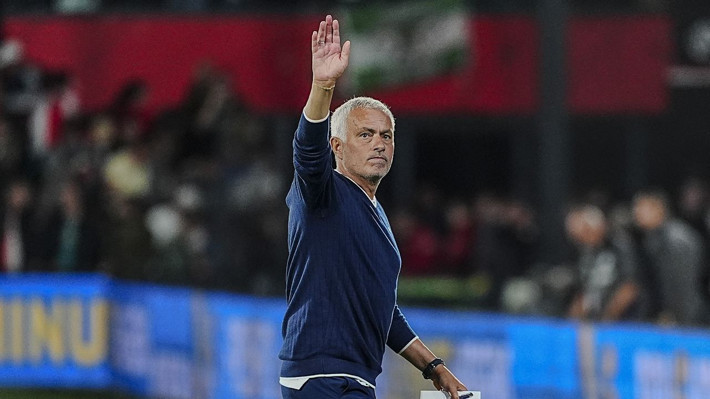 Jankovic transferi krize neden oldu! Mourinho'dan yönetime çok sert tepki - Resim: 4