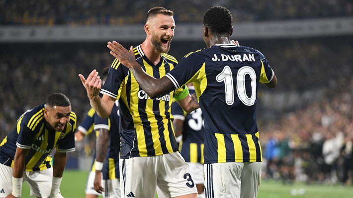 Spor yazarları, Fenerbahçe'nin tarihi zaferini böyle gördü: Mourinho'yu haklı çıkardı! Gecenin en iyisiydi - Resim: 6