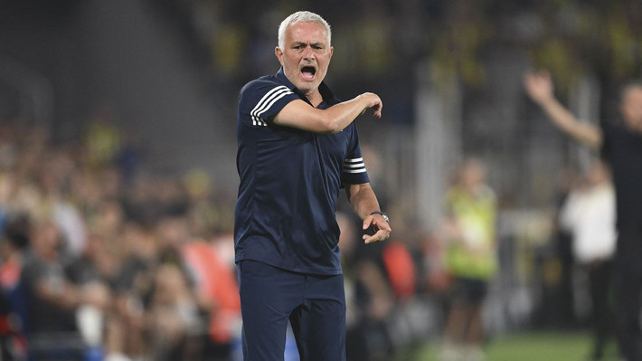 Avrupa, Jose Mourinho ve Fenerbahçe'yi konuşuyor: Robin van Persie'ye dersini verdi! - Resim: 2