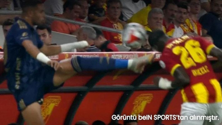 Bir penaltı ve üç kırmızı kart! beIN Trio ekibi, Göztepe-Fenerbahçe maçını yorumladı - Resim: 7