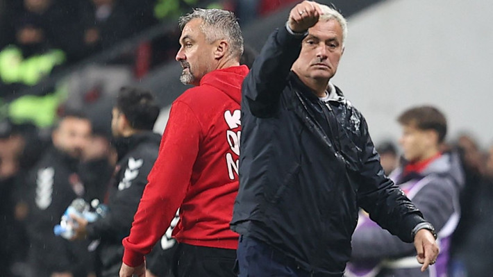 En unutulmaz Jose Mourinho anları! Tüm dünya onu konuşuyor... - Resim: 10