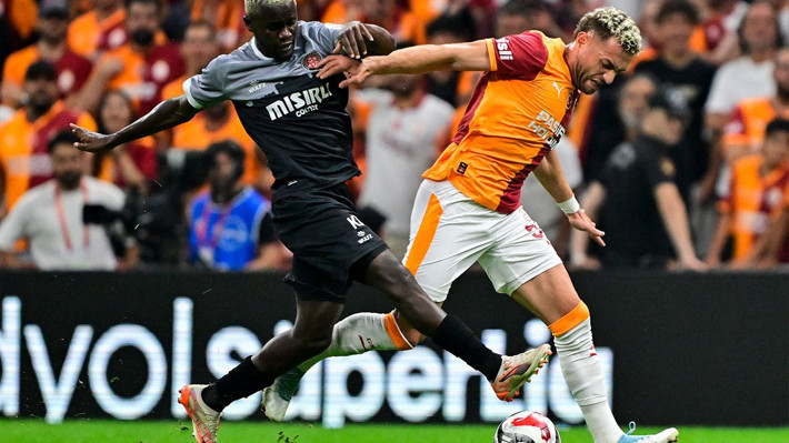 Barış Alper'in paylaşımına Galatasaray taraftarından tepki: NEOM'un maçı mı var? - Resim: 3
