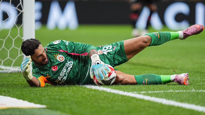 Özbek Muslera'nın veliahtını buldu! Herkes Ederson dedi ama... - Resim: 2