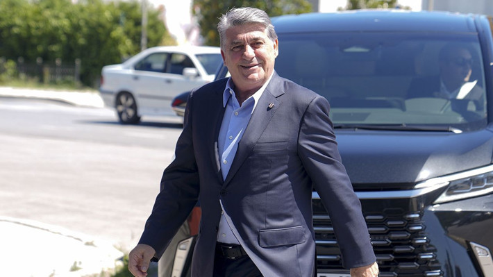Beşiktaş transfere doymuyor! Serdal Adalı sol kanattan önce sağ kanat transferini bitirdi - Resim: 4