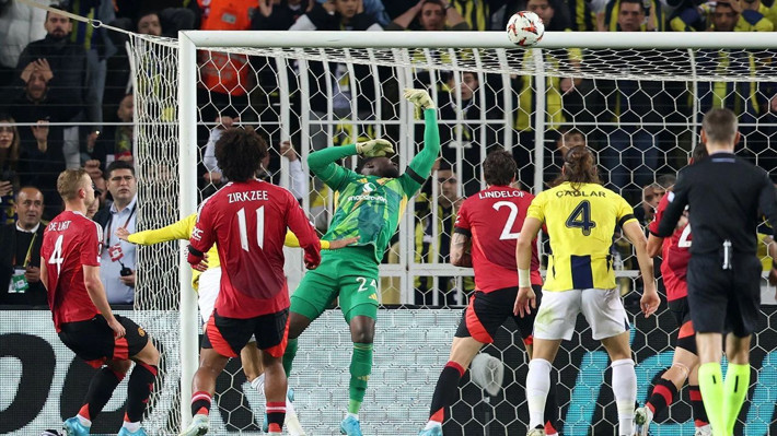 Altay Bayındır Ederson transferini rafa kaldırdı - Resim: 8