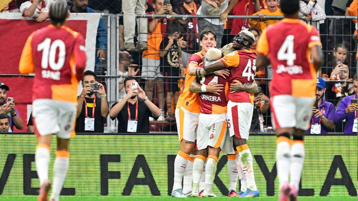 Okan Buruk kapıdan kovdu bacadan girdi! Transfer çıkmaza girdi - Resim: 3