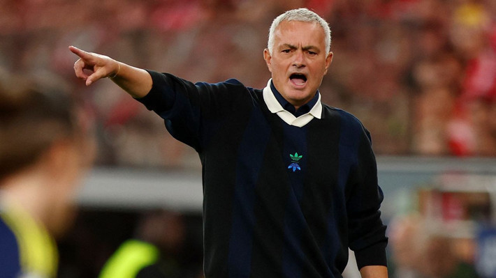 Ali Koç, Portekiz dönüşü Mourinho'nun biletini kesti! 'Transfer yapamıyorlar' restine çok sert yanıt - Resim: 5