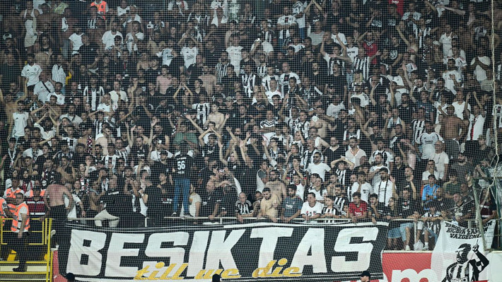 Beşiktaş taraftarından Serdal Adalı'ya istifa çağrısı: Verilen sözleri tutmadın başkan - Resim: 3