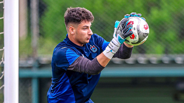 Uğurcan Çakır'ı rekor bedelle Galatasaray'a gönderen Trabzonspor'da yeni kaleci adayları belli oldu! İşte transfer listesi - Resim: 11