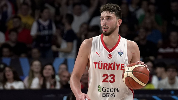 12 Dev Adam'ın Sırbistan zaferi dünyada manşet oldu: Alperen Şengün neden Jokic'le kıyaslandığını gösterdi! - Resim: 5